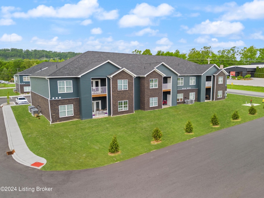 4231 Mel Smith Rd unit 12, New Albany, IN 47150 - photo 1