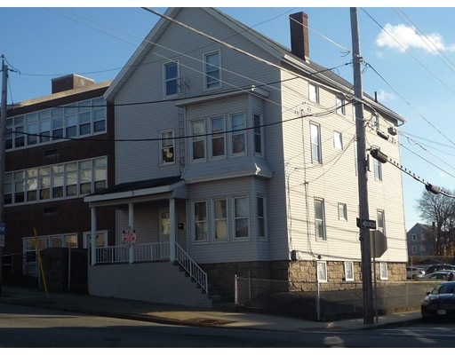 967 Middle St, Fall River, MA 02721 - photo 1