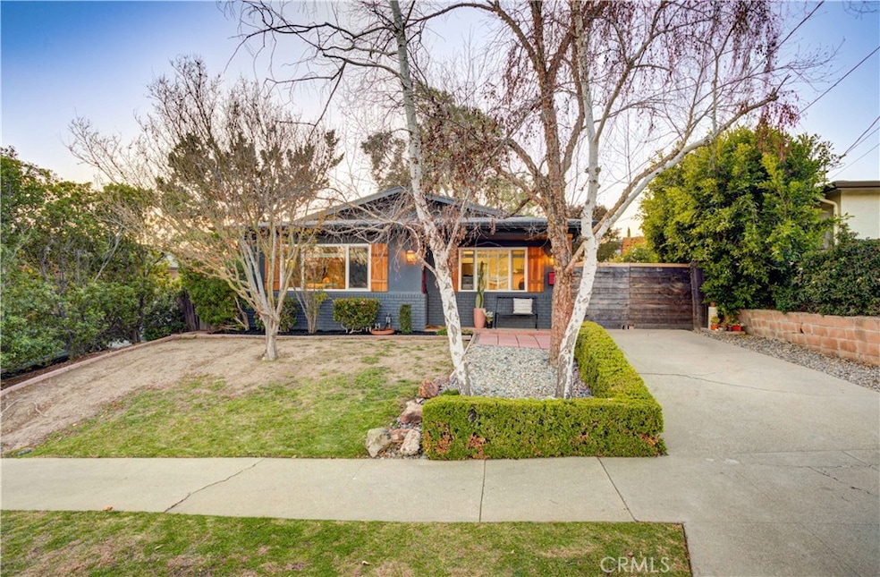 Sold $1,100,000 • Co-Listing Agent