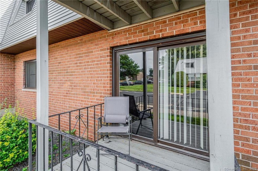 250 Richard St unit 1, Newington, CT 06111 - photo 1