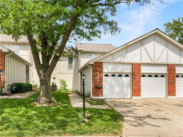 9938 Edelweiss Cir, Shawnee, KS 66203 - photo 1