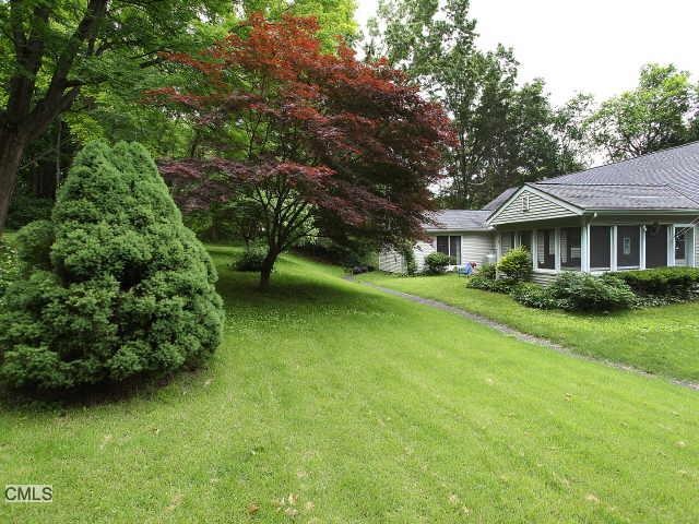30 Brinsmade Ln, Sherman, CT 06784 - photo 1