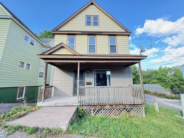 For Sale $194,900 • Co-Listing Agent