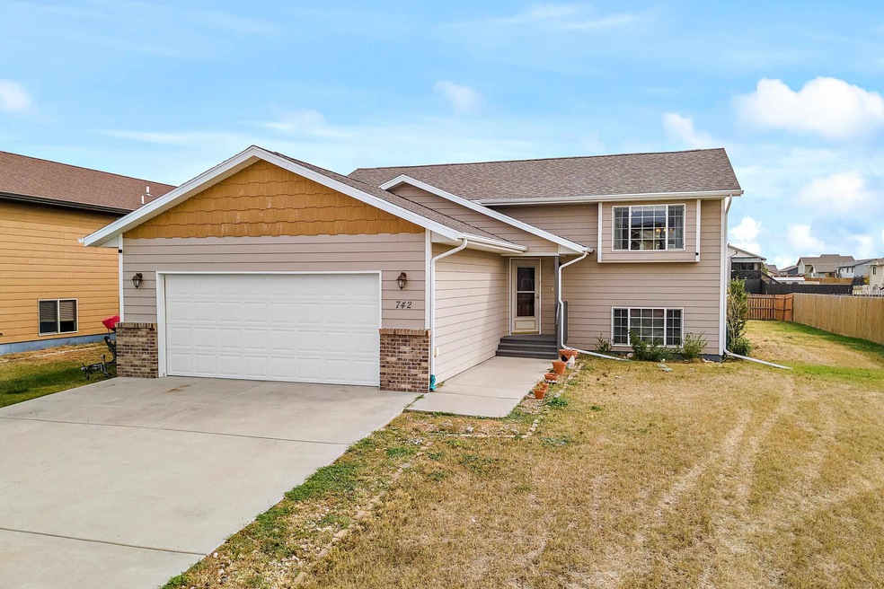 742 Sonic Way, Box Elder, SD 57719 - photo 1