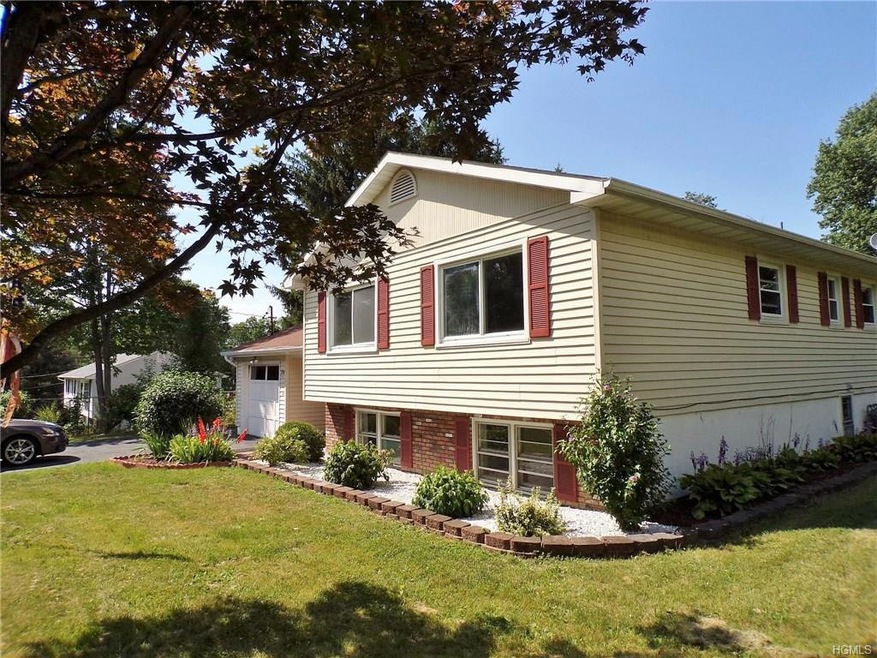 198 Meadow Hill Rd, Newburgh, NY 12550 - photo 1