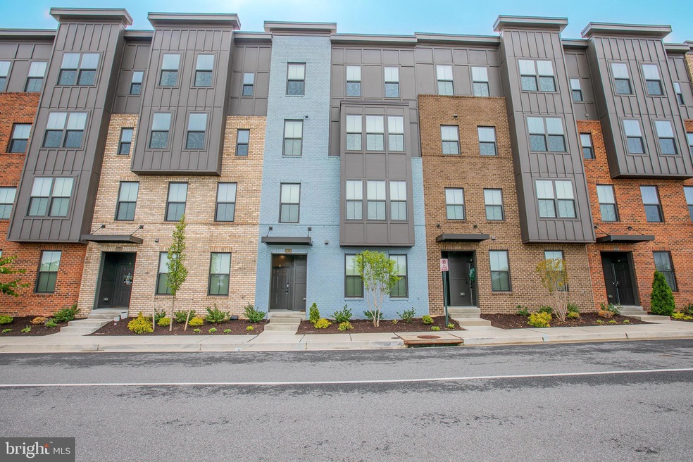 10118 -B American Pharoah Ln, Laurel, MD 20723 - photo 1