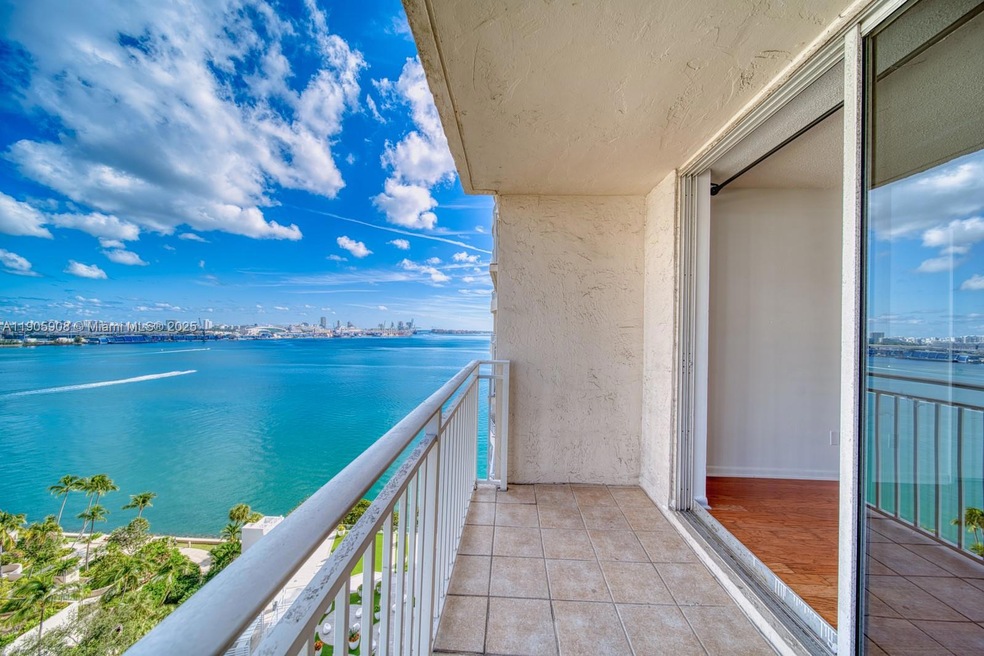 Isola Brickell Key unit 1803, Miami, FL 33131 - photo 1