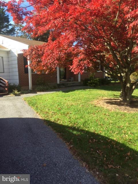 304 Glyndon Dr, Reisterstown, MD 21136 - photo 1