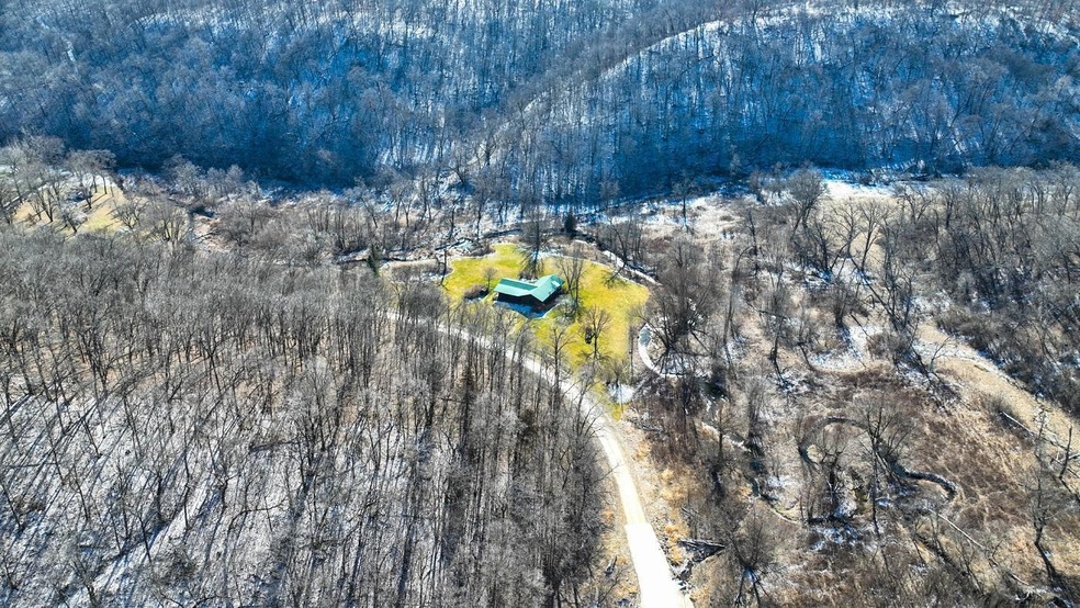 23345 Bear Paw Rd, Peterson, MN 55962 - photo 1