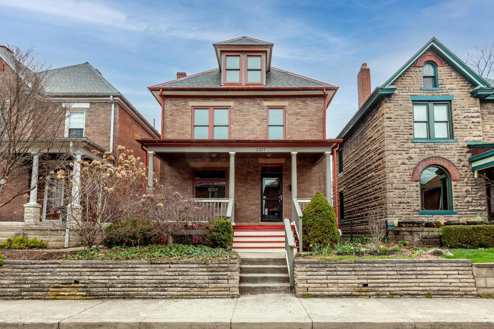 1217 Hamlet St, Columbus, OH 43201 - photo 1