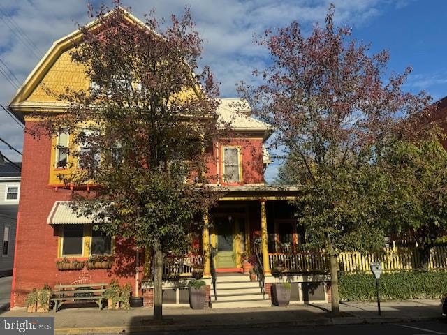 11 N Wayne St, Lewistown, PA 17044 - photo 1