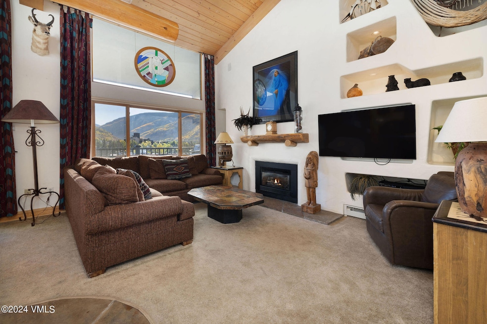 vantage_point_503_interior_living