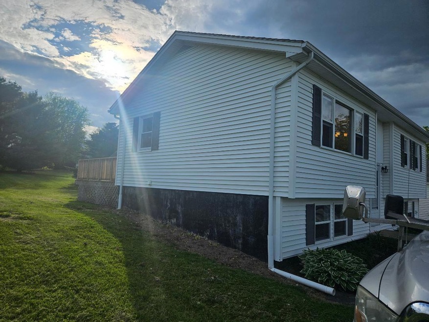 Under Contract $299,900