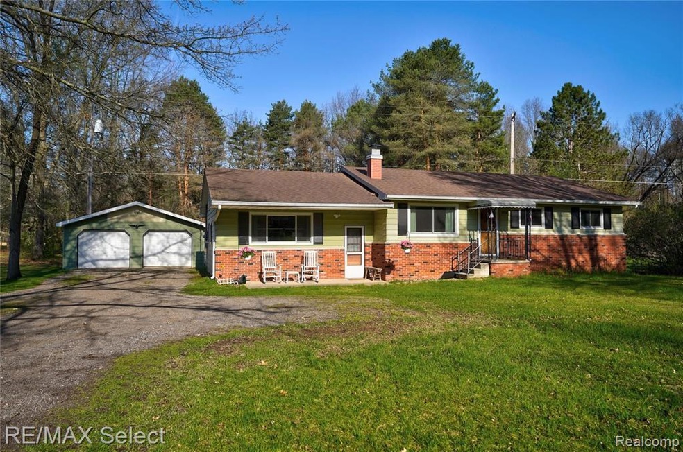 14407 Seymour Rd 02.jpg