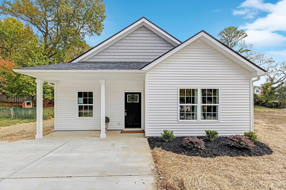 326 Holmes St, Shelby, NC 28152 - photo 1