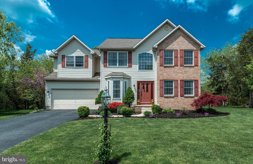 837 Willow Ridge Ct, York, PA 17404 - photo 1