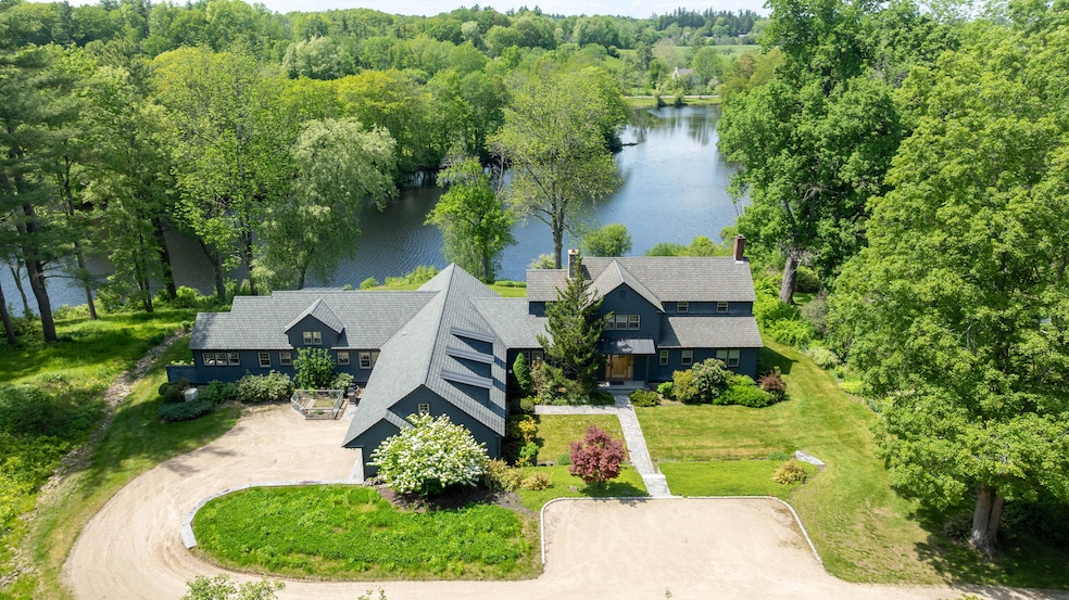 72 Vine St, South Berwick, ME 03908 - photo 1