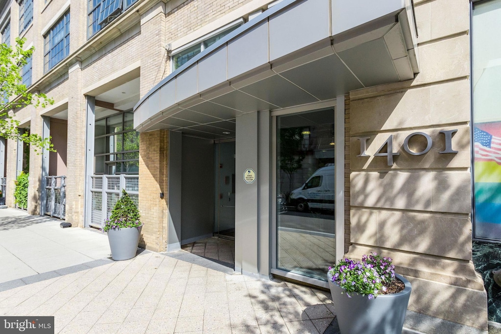 Sold $960,000 • Co-Listing Agent