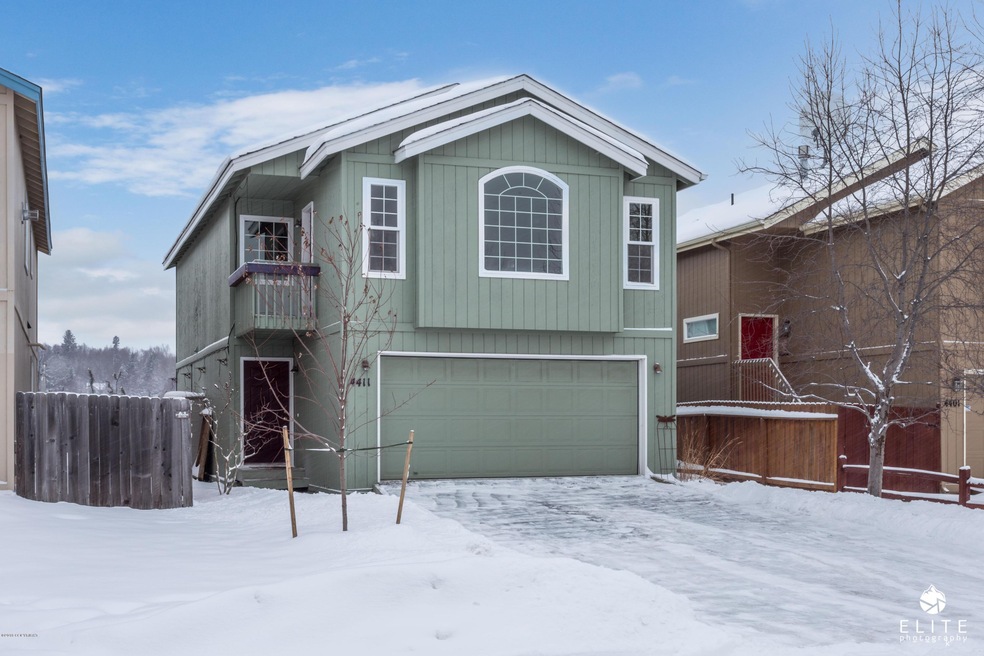 4411WestLakeCir(1of21)