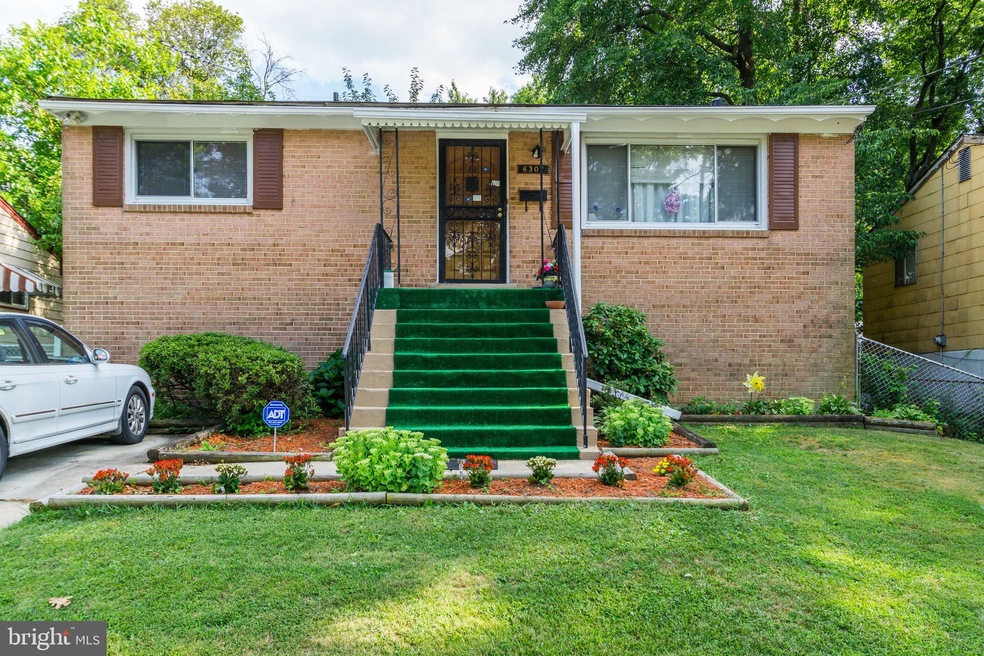 6307 Tuckerman St, Riverdale, MD 20737 - photo 1