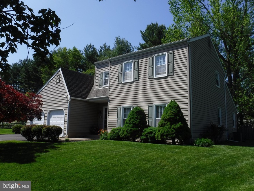 9 Briarwood Ct, Newtown, PA 18940 - photo 1