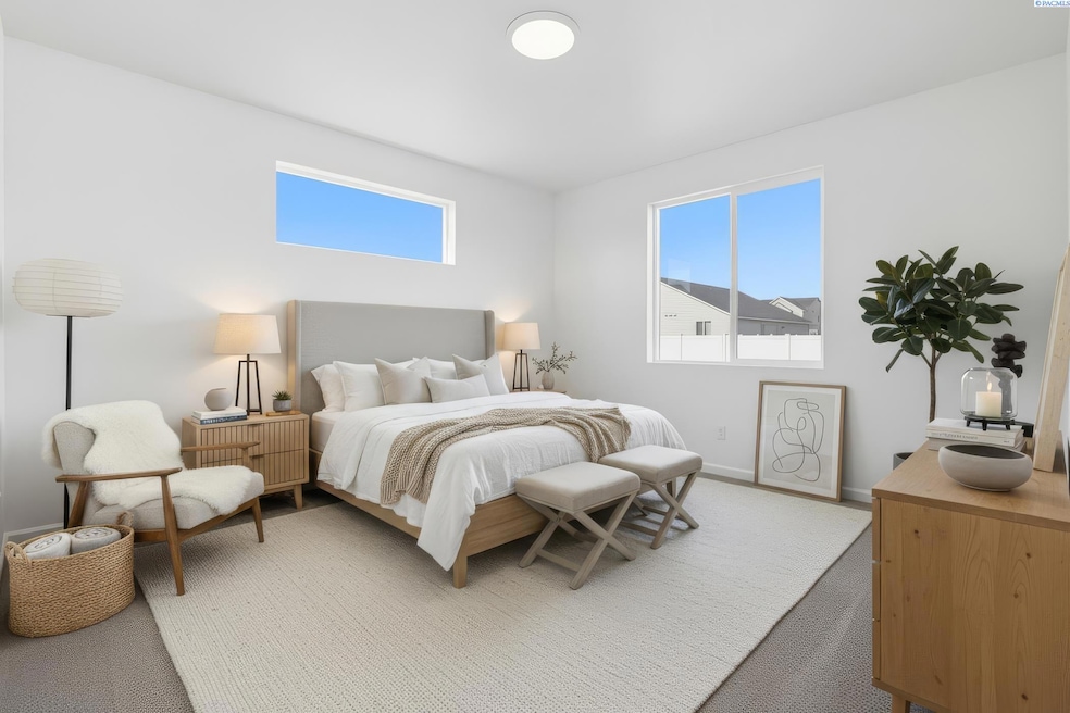 501 Amberly Ave, Grandview, WA 98930 - photo 1