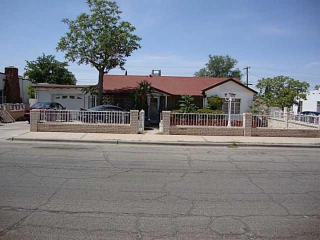 7616 Hermosillo Dr, El Paso, TX 79915 - photo 1