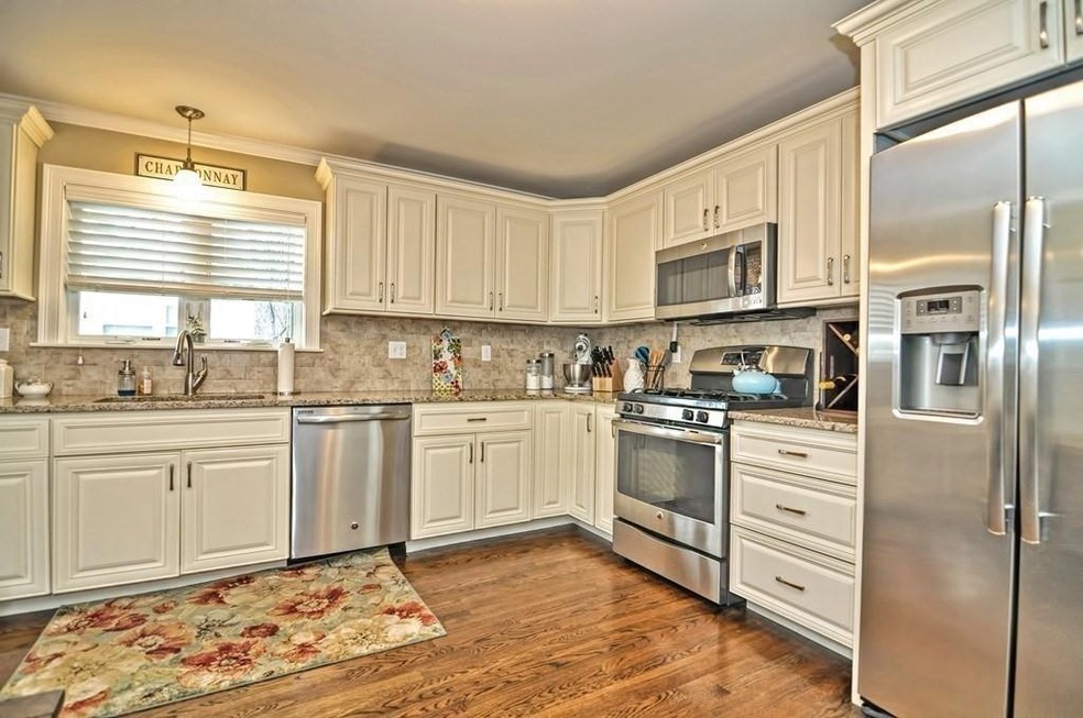 35 Howard St unit 1, Watertown, MA 02472 - photo 1