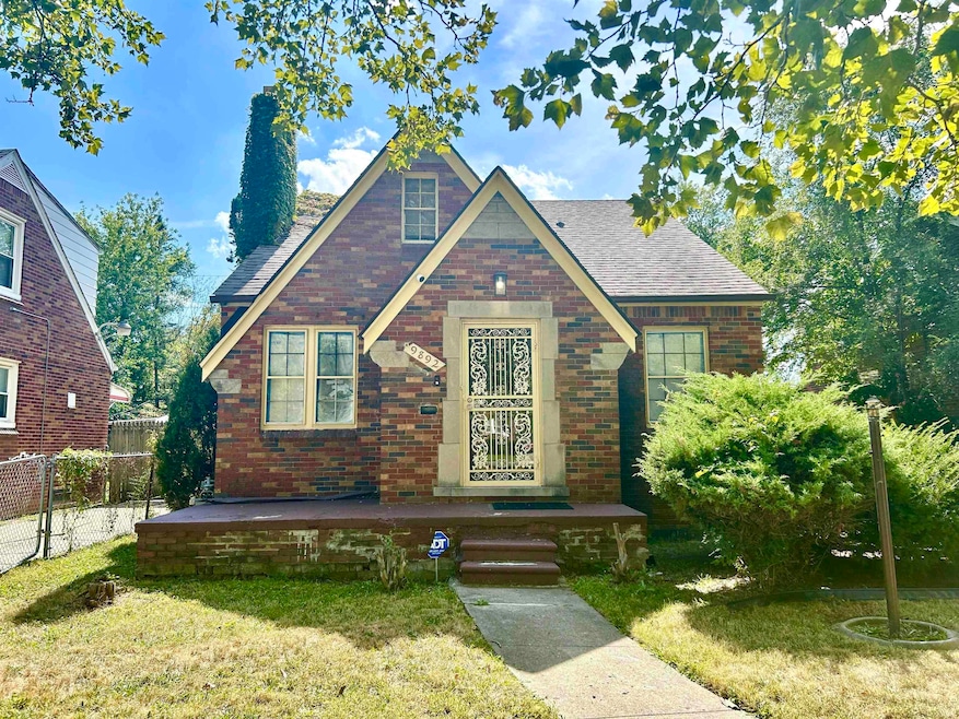 9892 E Outer Dr, Detroit, MI 48224 - photo 1