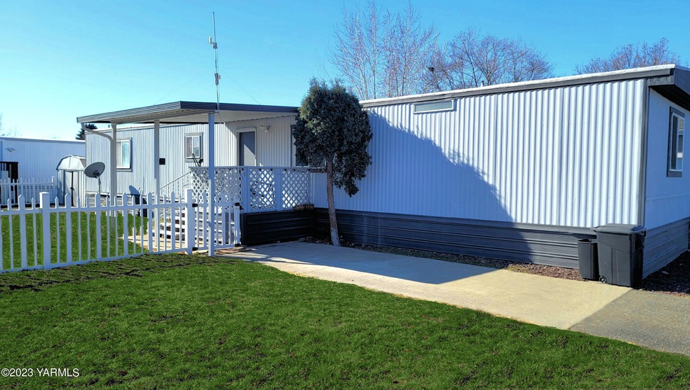 3005-Castlevale-Main