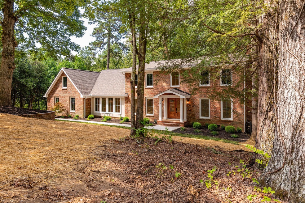 38 Rock Crest Dr, Signal Mountain, TN 37377 - photo 1