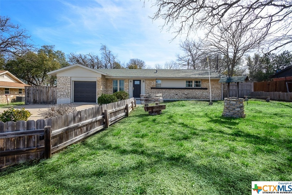 403 Williams St, Copperas Cove, TX 76522 - photo 1