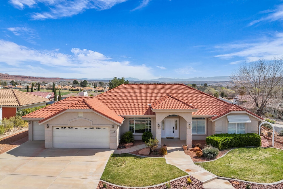 250 N Fairway Cir Washington-