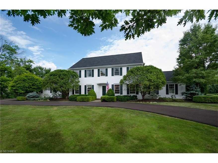 Well-maintained, light filled colonial