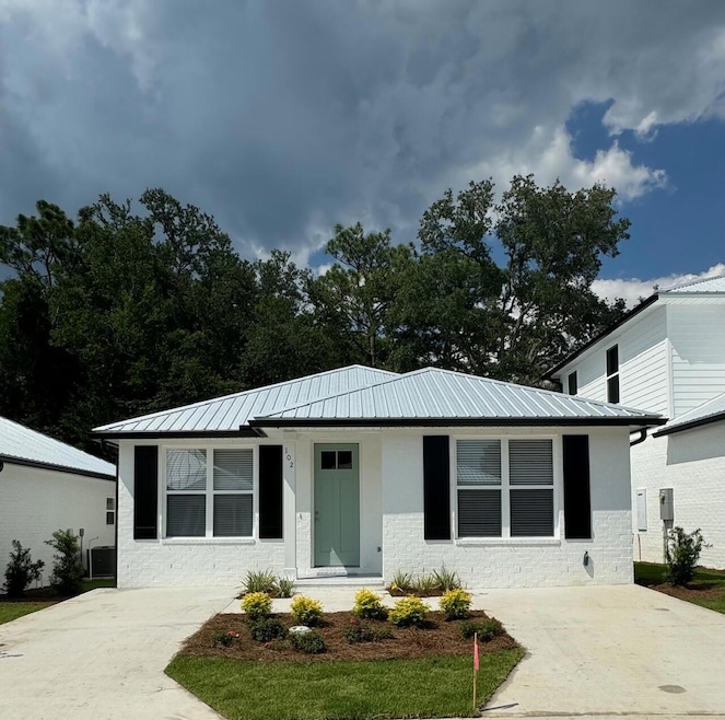 For Sale $292,500 • Co-Listing Agent