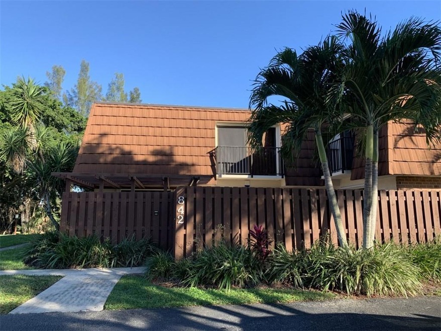 842 SW 118th Terrace, Davie, FL 33325 - photo 1