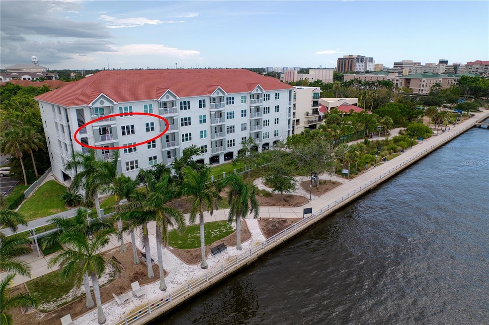 Pending $325,000 • Co-Listing Agent