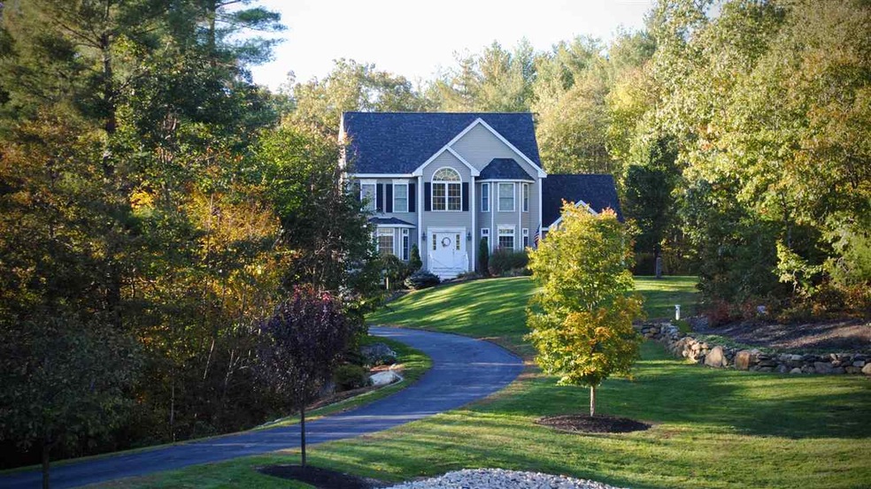 52 Boulder Dr, Barrington, NH 03825 - photo 1