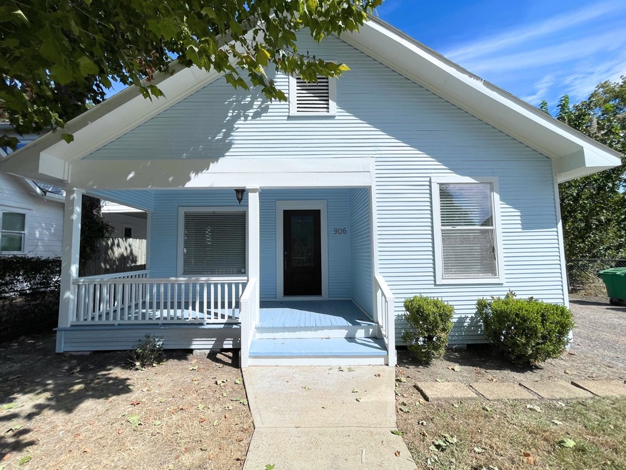 906 Tabor St, Houston, TX 77009 - photo 1