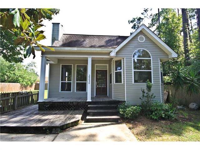 Photo. Front Exterior
