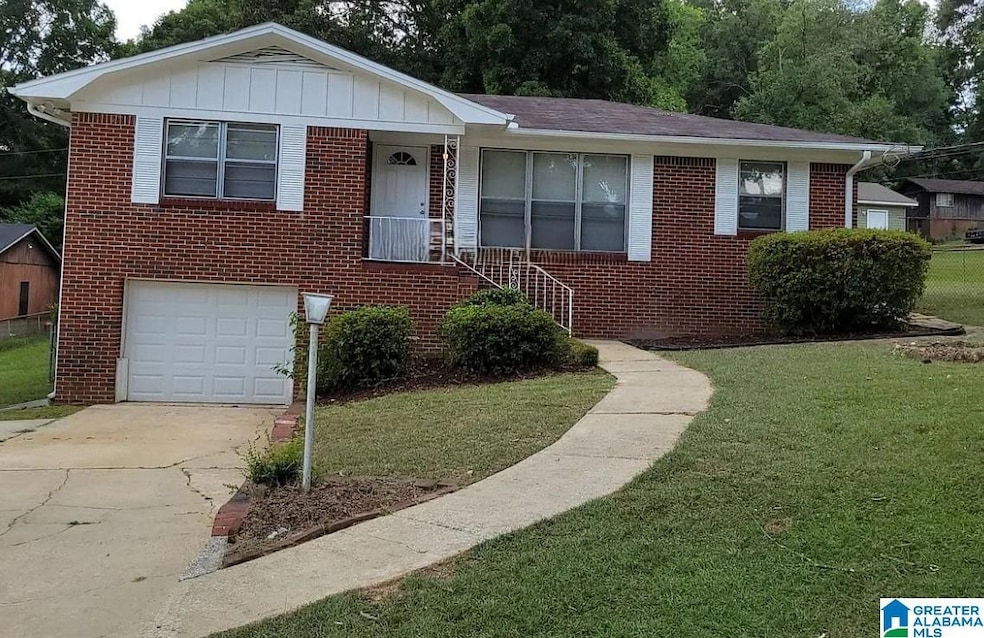 Pending $129,999 • Co-Listing Agent