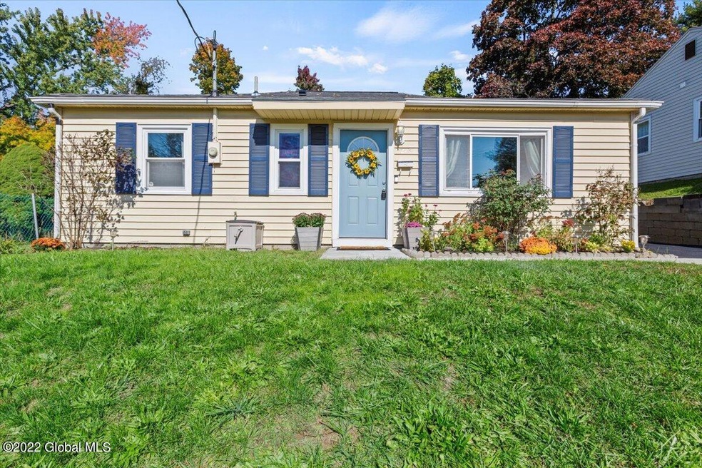 213 Washington Ave E, Rensselaer, NY 12144 - photo 1