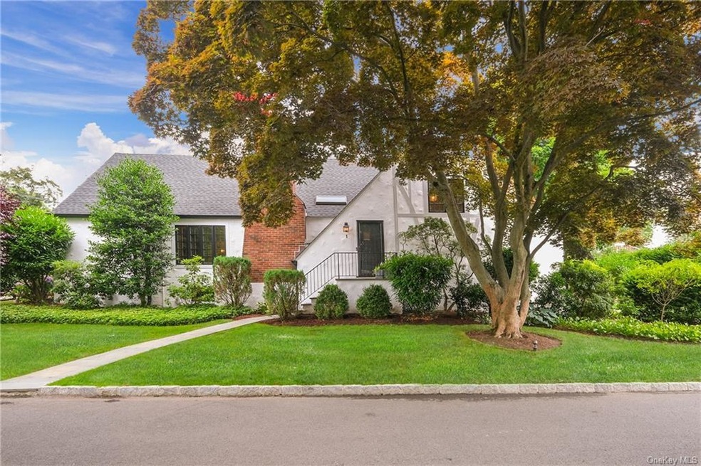 1 Newberry Place, Rye, NY 10580 - photo 1