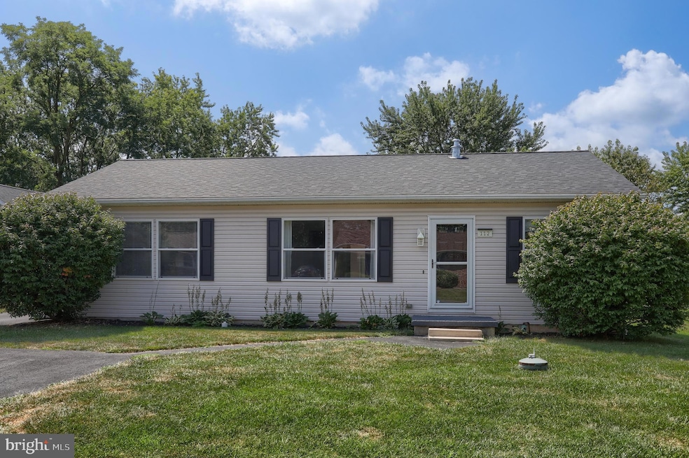 112 Lynmar Ave, Palmyra, PA 17078 - photo 1