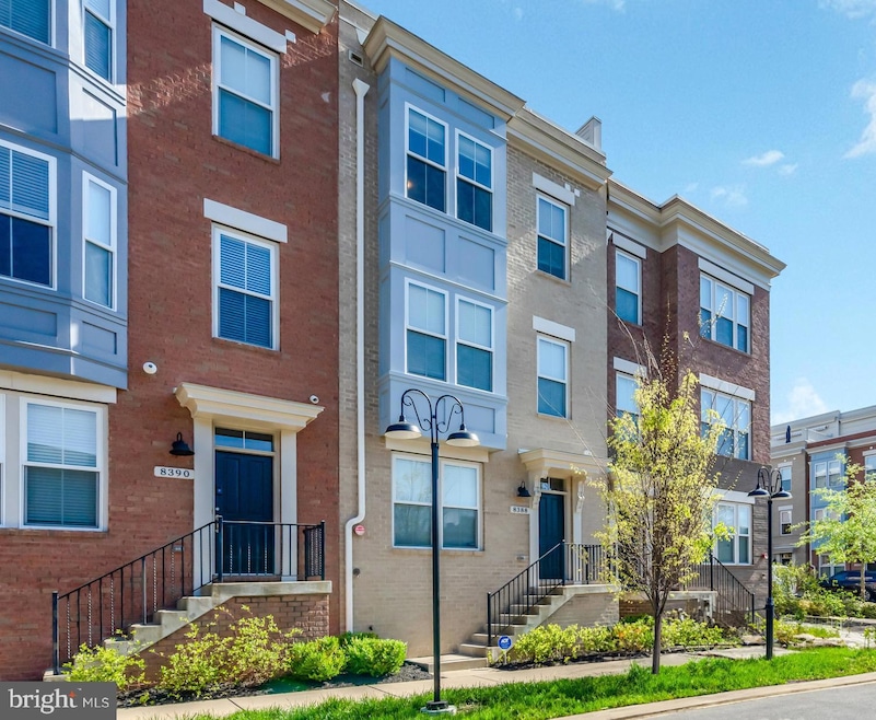 Sold $1,225,000 • Co-Listing Agent