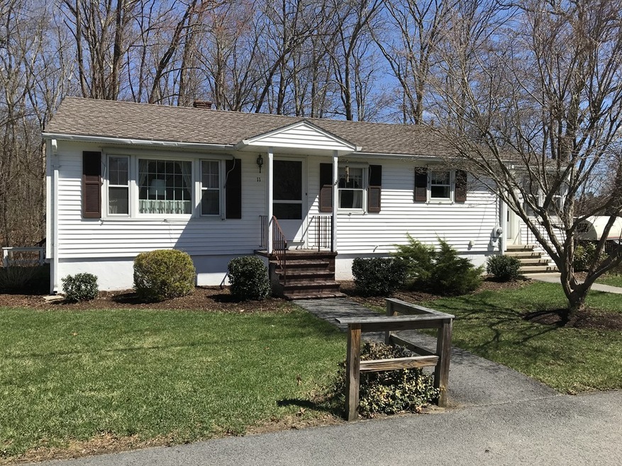 11 Batten St, Webster, MA 01570 - photo 1