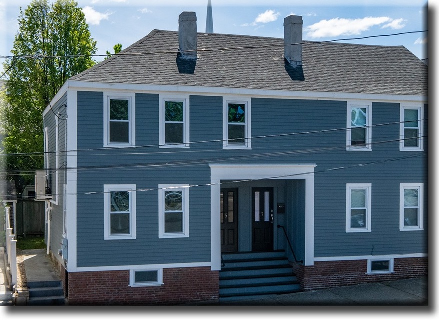 5 Summer St unit 2, Newburyport, MA 01950 - photo 1