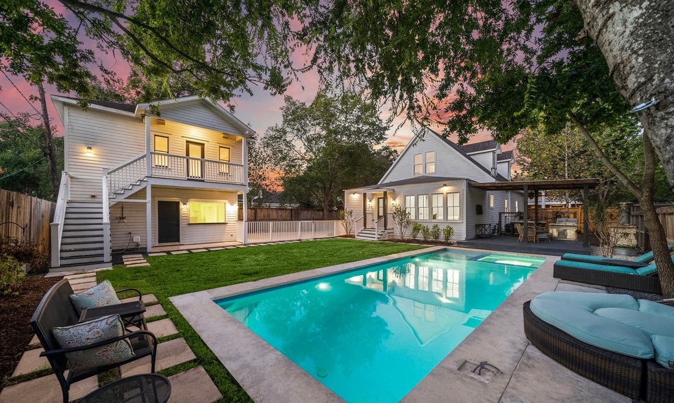 1626 Cortlandt St, Houston, TX 77008 - photo 1