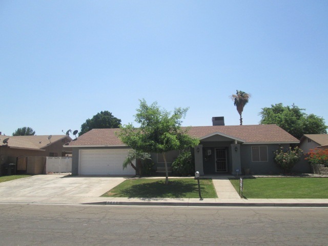 1444 S Pageant Ave, Yuma, AZ 85364 - photo 1