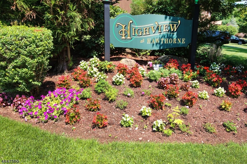 34 Alana Dr, Hawthorne, NJ 07506 - photo 1